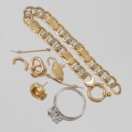 Diverse guld, defekt, 18K 17,3g.