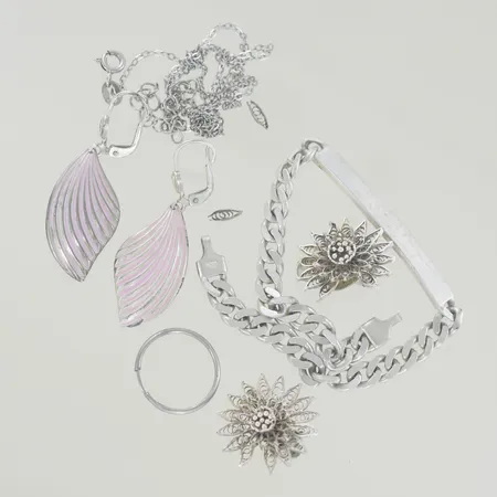 Div smycken även defekter, silver, 20,3 gr Vikt: 20,3 g