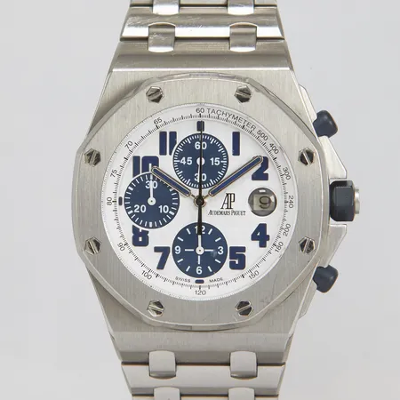 Herrur Audemars Piguet Royal Oak Offshore stål, automatisk 42mm, ref: 26020ST.OO.D020IN.01, snr F14342-4630, safirglas, datum, kronograf, stållänk, dubbelviklås, extra länkbitar, certifikat daterat 22/11/05 Milano, 2 sidor, en saknas, manual, box. servicebehov
