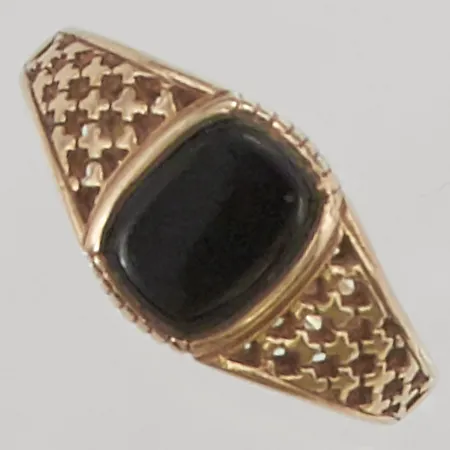 Ring Ø17¼, bredd:9mm, onyx. 9K 2,3g.