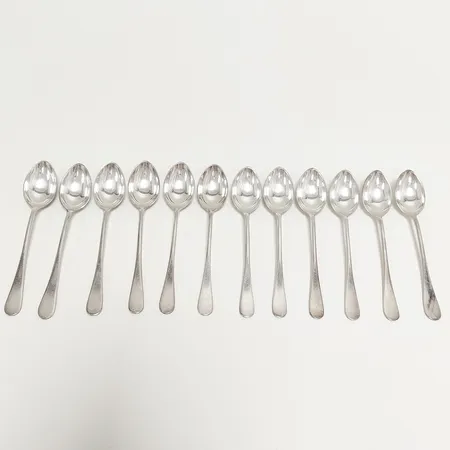 Tolv kaffeskedar, längd ca 9,8cm, 830/1000 silver Vikt: 107,4 g