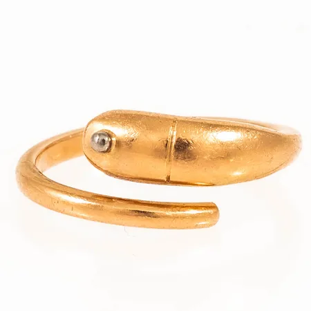 Ring öppen modell 2,2 - 9,2 mm bred stl:17-18 (skev/oval) 6,6g 18K.