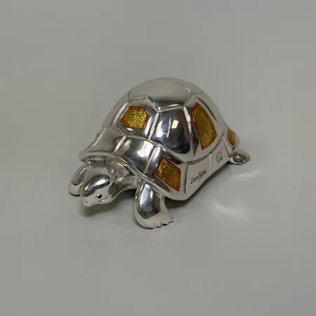 Sköldpadda silverförgylld längd 11cm höjd 5cm Magnitudo Artis. Skickas med paket.