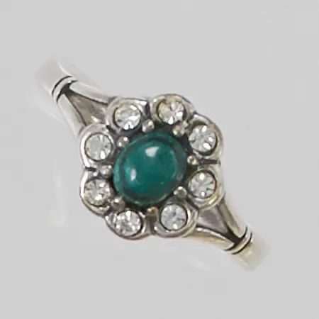 Ring med malakit Ø17, vita stenar, ryska stämplar, 925/1000 Silver 2,6g.