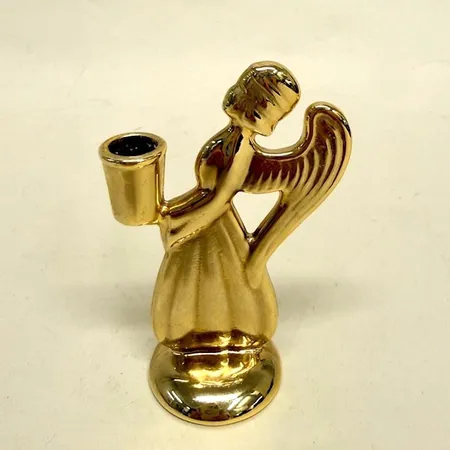 Skyddsängel, höjd 9cm Skultuna 1607, tillskriven Carl-Einar Borgström som formgav den under 40-talet som en skyddande symbol under svåra tider, mässing Skickas med paket.