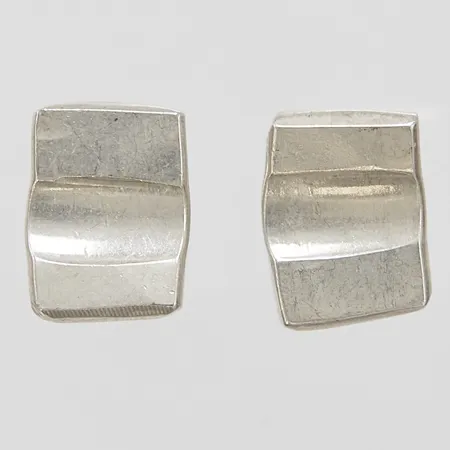Ett par örhängen, ca 10,5x7,5mm, 925/1000 silver Vikt: 2,8 g