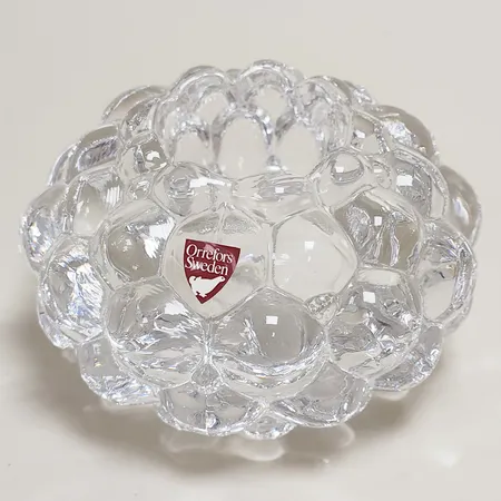 Ljuslykta Orrefors Hallon, Anne Nilsson, höjd 7cm, Ø11cm, kristallglas. 