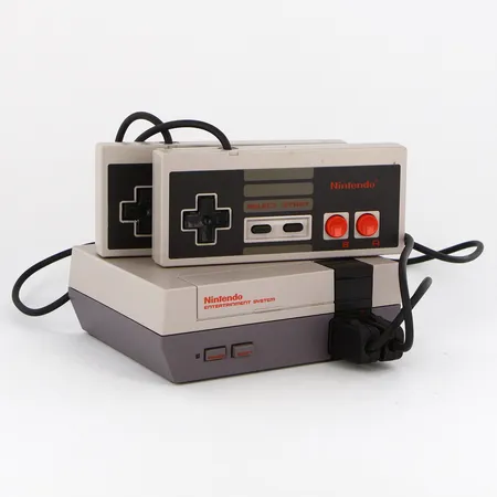 Nintendo Classic Mini med två kontroller, med originalkartong samt manual