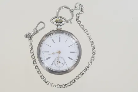 Fickur L.U.C urverk 106163 diam 50 mm defekter går ej  silver 800/1000 Vikt: 94,5 g