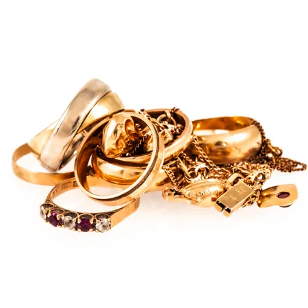 Diverse defekt/graverat guld 18K 38,5g.