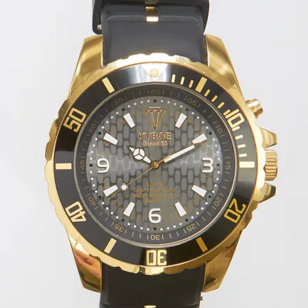 Herrur Kyobe Giant Mariner stål quartz 53mm, gummiarmband, box. 