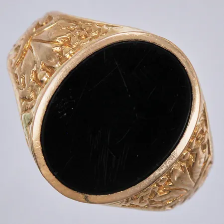 Ring med svart sten stl: ca 16¼ bredd: ca 3-15mm 18K Vikt: 3,4 g