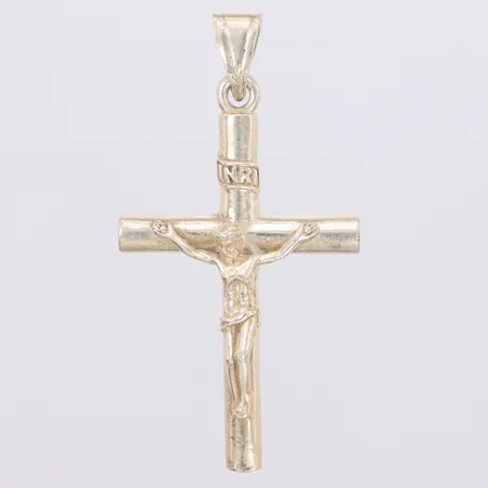 Hänge krucifix, längd 66mm, bredd 35mm, något skev ögla, silver 925/1000 Vikt: 14,5 g