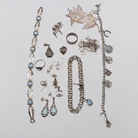 Diverse silversmycken,något defekt. Vikt: 76 g