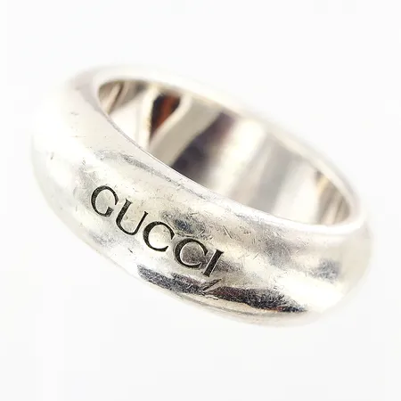 Ring Gucci stl 19, bredd 8mm, silver 925/1000 Vikt: 14,3 g