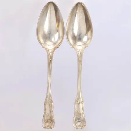 2 Skedar, längd 22cm, modell Svensk, Zethelius, år 1800, vapensköld, buckla, 830/1000 silver Vikt: 141,4 g