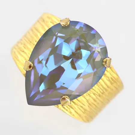 Ring Caroline Svedbom grå/lila sten, justerbar storlek, mässing med 18 karats guldplätering.