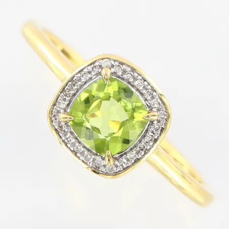 Ring med peridot, diamanter 24x ca 0,005ct, stl 19, bredd: 2-9mm, GHA 18K Vikt: 3 g