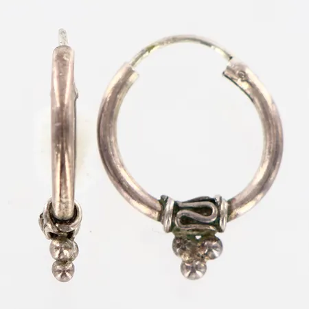 Ett par örhängen creoler Ø16mm, ihålig, silver 925/1000.  Vikt: 1,8 g