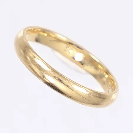 Ring slät stl 17 gravyr 18K  Vikt: 2,7 g