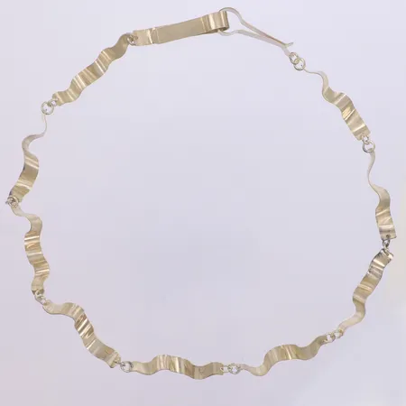 Collier, längd 45cm, bredd 6mm, Silversmed Malte Ström, Stockholm, år 2010, 925/1000 silver  Vikt: 15,7 g