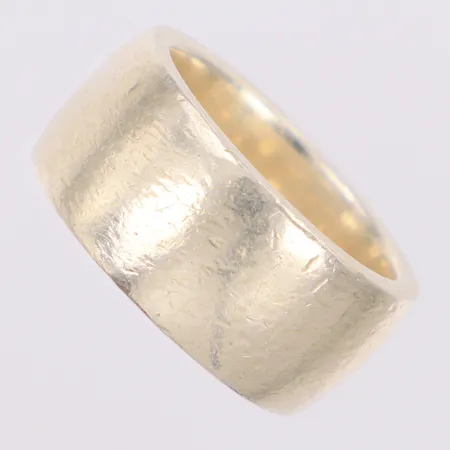 Ring stl:18¾, bredd 10,8mm, silver 925/1000 Vikt: 16,9 g