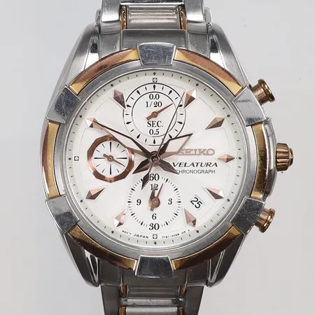 Armbandsur Seiko Velatura Ø39mm ref nr. 7T92-0RP0 quartz (går ej, i behov av batteribyte), kronograf, datum, stållänk, repor, inga tillbehör