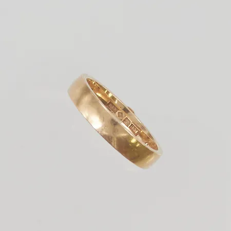 Ring Ø20, bredd:4mm, gravyr, 18K 7,3g.