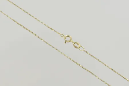 Halskedja, längd 42,5 cm, ojämn, 18K Vikt: 2 g