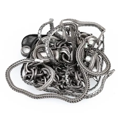 Diverse defekt silver bruttovikt 4,6g 830/1000 & 54,9g 925/1000. 