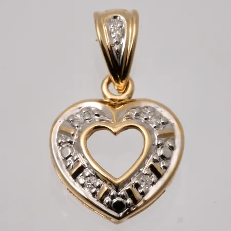 Hänge i 18K guld, mått 9,8x16mm, 5st diamanter,  8/8slipade, tillverkad av Guldfynd, vikt 0,7g.