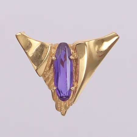 Hänge lila sten längd 21mm, bredd 26mm, sten löst infattad, 18K  Vikt: 3,8 g