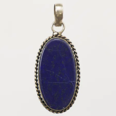 Hänge med lapis lazuli, längd 54mm inkl ögla, bredd 23mm, 925/1000 silver  Vikt: 9,5 g