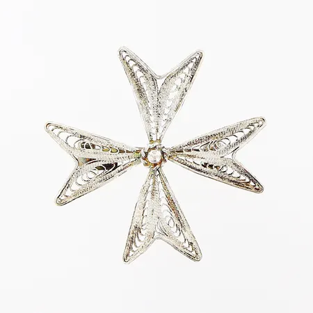 Brosch 30x30mm, filigran, silver 925/1000. Vikt: 1,7 g