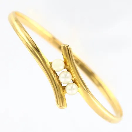 Armband stelt med odlade pärlor Ø5mm, innermått 18,5cm, bredd: 4-15mm, svag gravyr, 18K  Vikt: 16 g