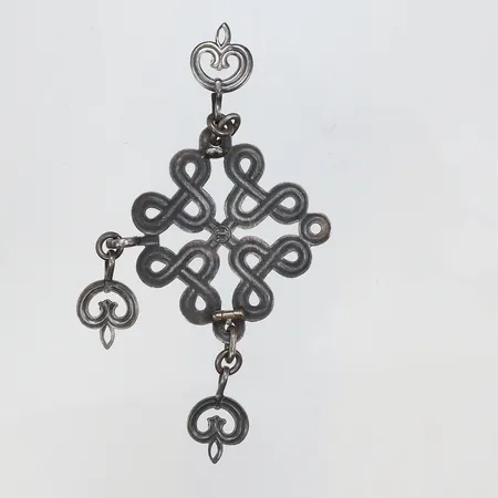 Brosch Kalevala 42x62mm, vitmetall/brons defekt (saknar nålen samt öglan)