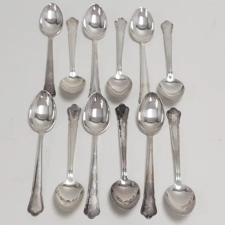 Tolv kaffeskedar Chippendale, längd ca 12cm, gravyrer, 830/1000 silver Vikt: 169,5 g