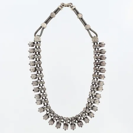 Collier 41cm bredd:ca6-18mm Silver 925/1000 Vikt: 68,8 g