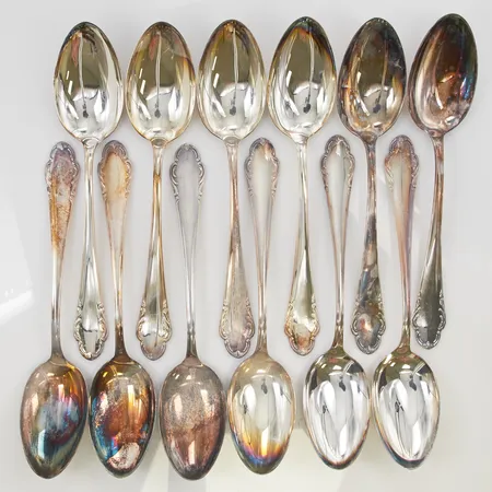 12 Skedar 21cm, 830/1000 Silver 688,3g.