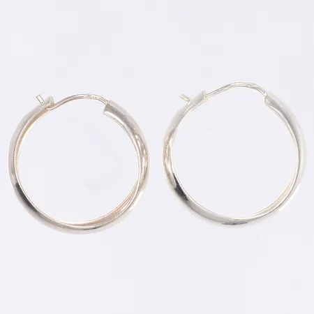 Örhängen creoler Ø22mm bredd 5mm GHA något skeva silver 925/1000 Vikt: 3,2 g