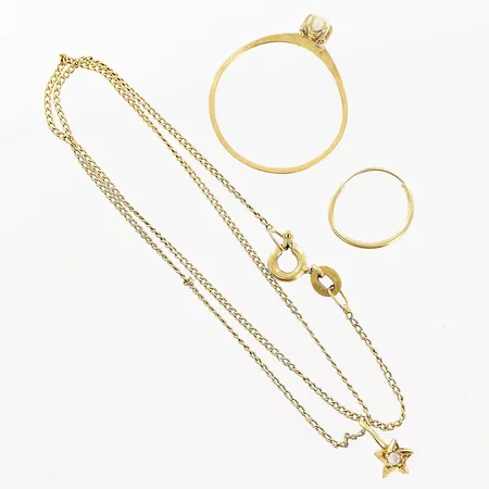 1 ring, 1 enstaka örhänge, 1 vristlänk, defekter, 18K Vikt: 3 g