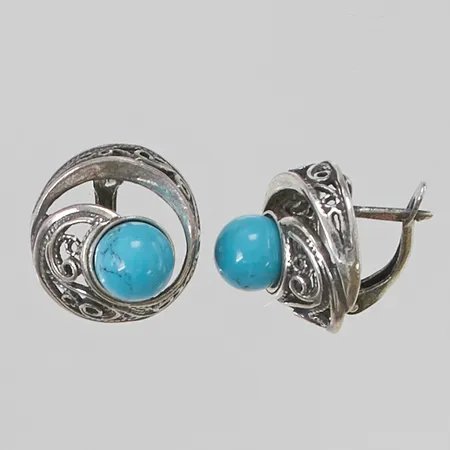 Ett par örhängen med turkoser, 24mm, 925/1000 Silver 7,4g.