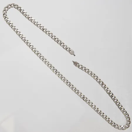 Kedja Pansar, längd ca 44cm, bredd 5,5mm, saknar lås, 925/1000 silver Vikt: 22,7 g