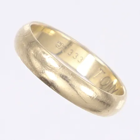 Ring slät stl 17 bredd 4mm gravyr 8K Vikt: 2,4 g