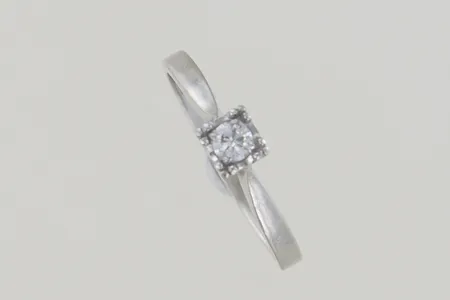 Ring med diamant 0,13ct, Ø 18½, 18K Vikt: 3,2 g