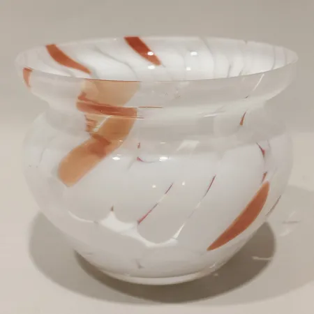 Glasvas Skruf höjd 10cm Ø12,5cm Skickas med paket.