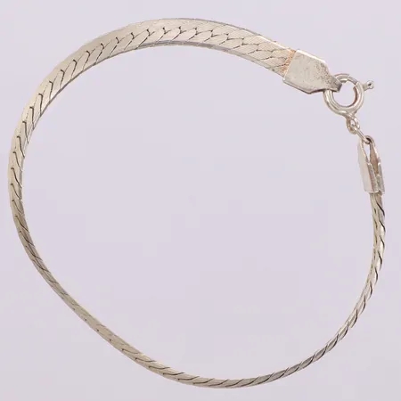 Armband, manglat, längd 19cm, bredd 6mm, 925/1000 silver Vikt: 7,8 g