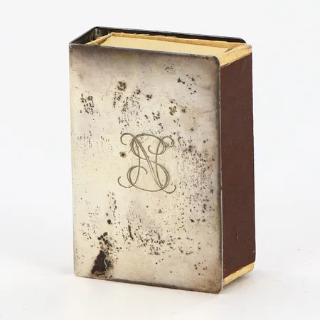 Tändstickasksfodral i silver med tändsticksask, 44x30mm, monogramgravyr Vikt: 10,8 g