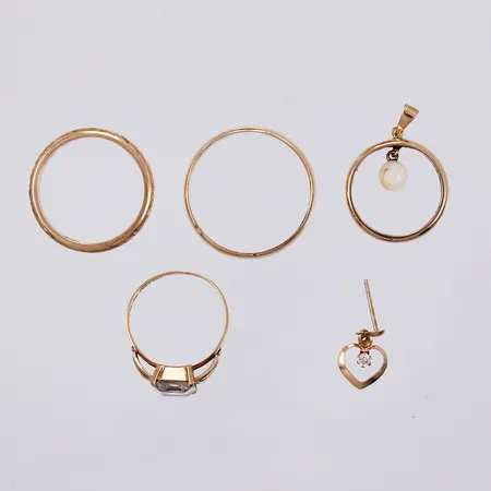 Diverse smycken graverat defekt 18K Vikt: 18,1 g