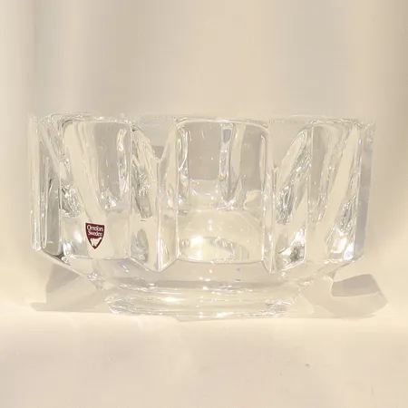 Skål Orrefors, Ø17,5cm, höjd 10cm Vikt: 0 g Skickas med postpaket.